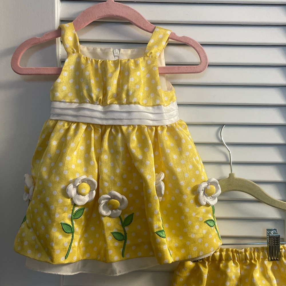 American Princess Yellow & White Polka Dot Dress w/3D Daisy Appliqués-Size 6M